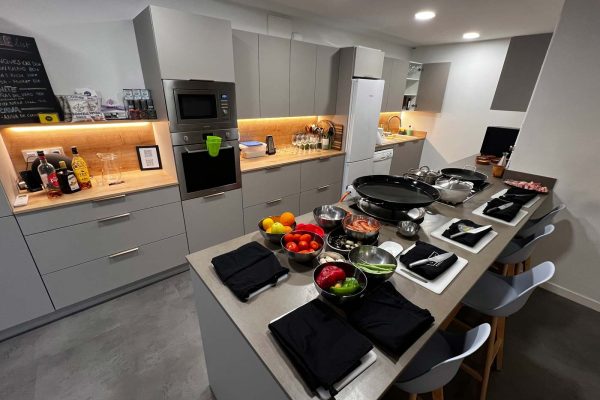 ferrer-de-blanes-2-kitchen-paellla